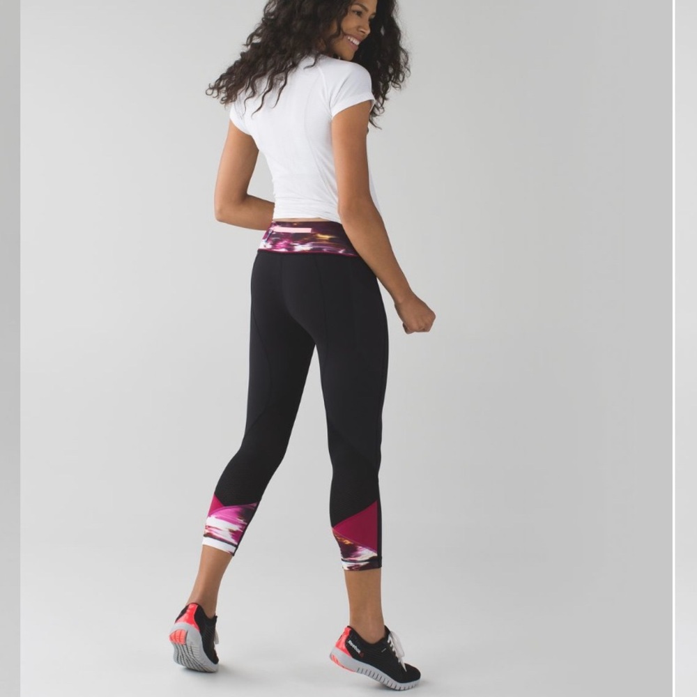 Lululemon Pace Rival Crops Size 4, perfect condition